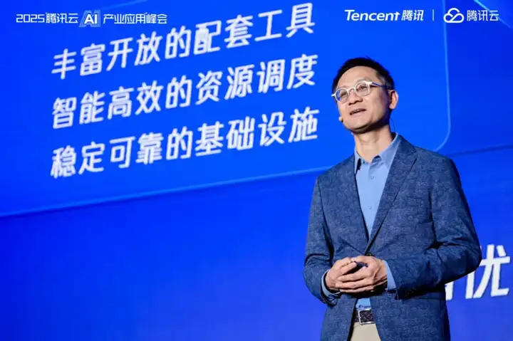 腾讯 AI 全家桶“王炸”来袭，混元全球第八，零代码智能体全面登场！
