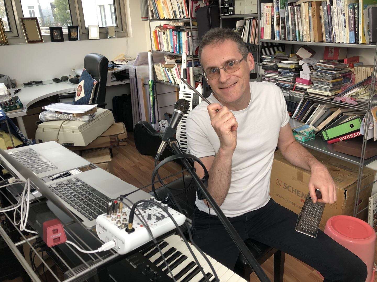 德国人leo乐柏说 的想法: 朋友们,真的是我 前几天一直在听朴树的