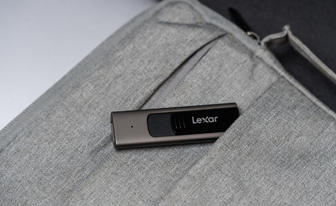 办公U盘怎么选？Lexar M900 USB闪存盘值得一试！