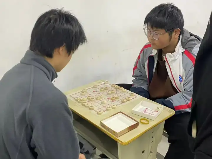 楚河汉界 棋誉聚智 | 塘栖校区第四届“棋誉杯”象棋比赛(图5)