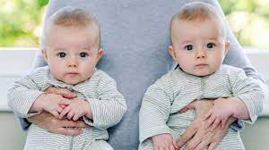 双胞胎养大的过程中会不会被爸爸妈妈分错，然后就一直身份互换了？