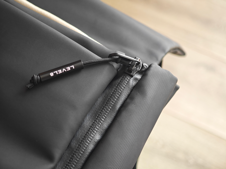 见客户不狼狈！地平线 8 号 moment，通勤出差都体