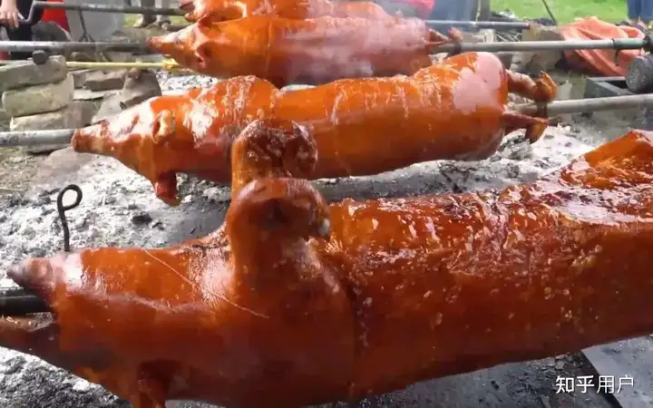 古代有烧烤吗？古代贵族饭桌上，有哪些流传至今的烤制美食？(古代人烧烤)