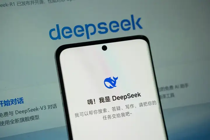 对谈闵可锐、方汉和吴翼：DeepSeek-R1 之后，AI 应用更好做了吗？