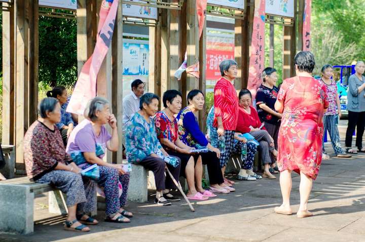 四川：简阳市平泉街道协议村“中秋雅韵·趣游协议”中秋节趣味游园会