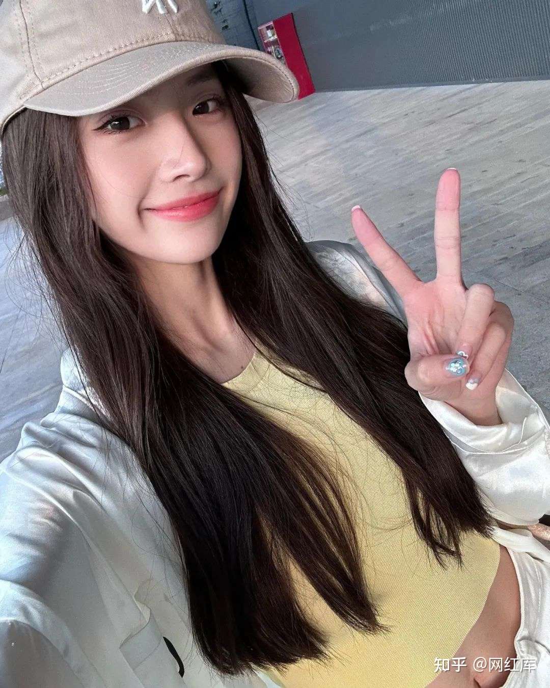 网红xx1yuu，甜美可爱与御姐风两相宜 Instagram-第8张