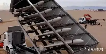 美方承认在打击伊朗行动中使用了「卢卡斯」自杀式无人机，由伊朗的沙赫德-136 仿制而来，其有何特点？