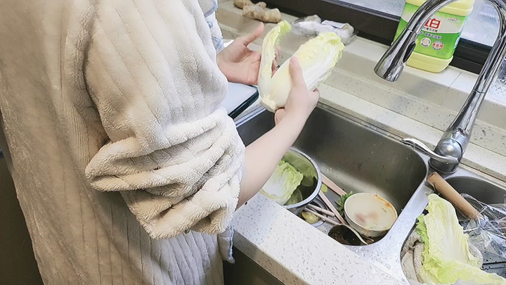 [直播][原画]白金Saki做饭视频2024-03-16-1654|米娜娜