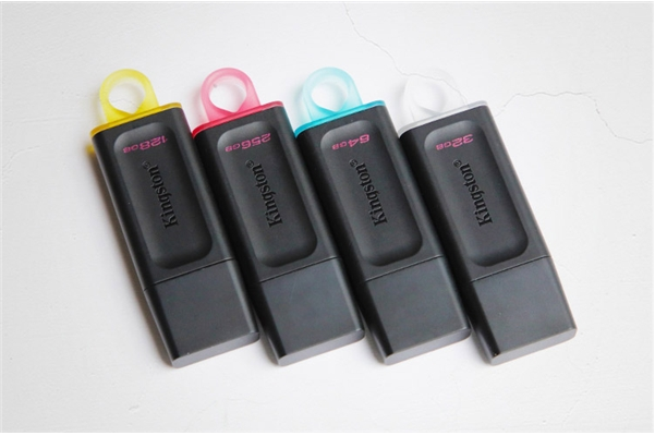 有備無患整理電子版證件 金士頓閃存盤小技巧 