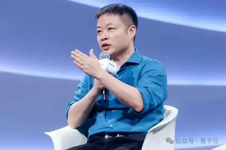 Scaling Law首次在自动驾驶赛道被验证！小鹏汽车CVPR演讲详解：AI「吃」下6亿秒视频后，智能涌现