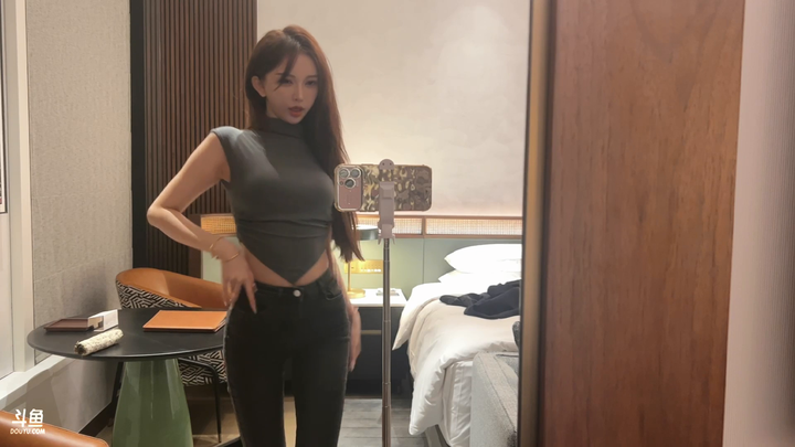 南妹儿呀直播录像2024-04-14-2200|米娜娜