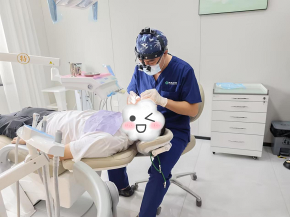 北京和风口腔李文超成人种植牙有优惠吗？近期价格