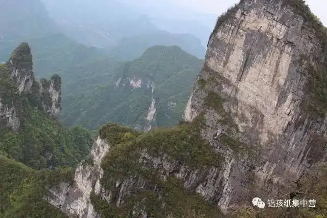 两个人从广东广州到湖南旅游要花多少钱？