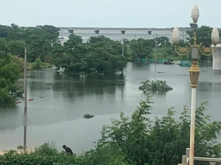 如何看待7月8日南昌暴雨带来的影响？