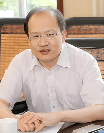 李简医生:以高超医术铸就高手术成功率