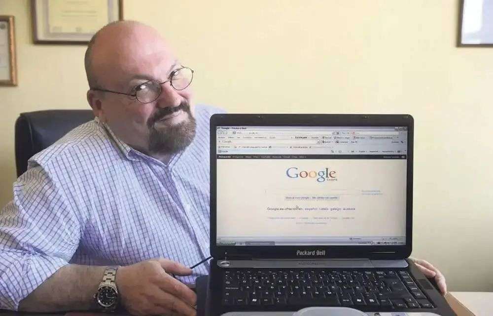 为了不让微博 AI 抓取数据，我被迫进入一场「鱿鱼游戏」