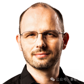 一觉醒来，GitHub没了？CEO辞职，微软接管，开发者天塌了