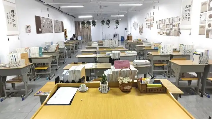 方寸空间 相遇美好 | 塘栖校区24级“最美班级”教室美化评比大赛(图4)
