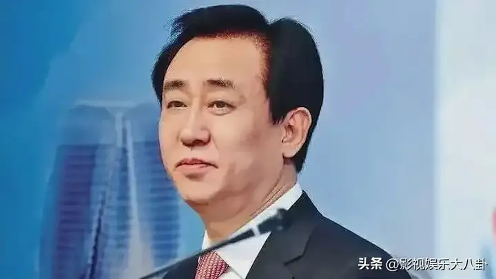 许家印是什么集团的董事长？许家印拿两万亿干什么了