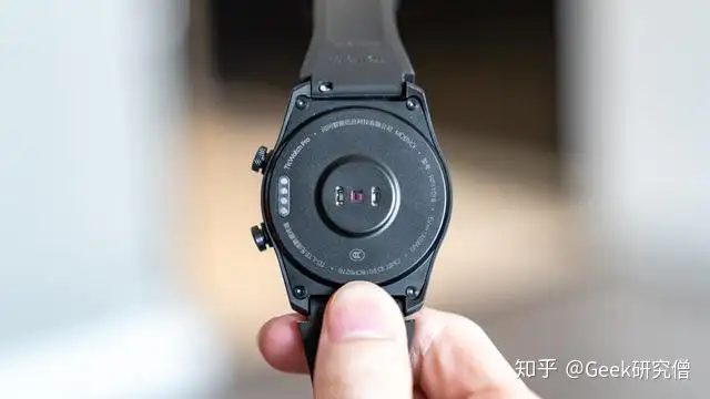 如何评价出门问问Ticwatch Pro 2020新款产品？ - Geek研究僧的