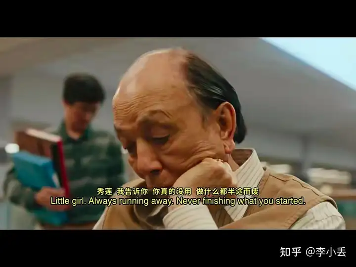 如何评价杨紫琼主演的电影《瞬息全宇宙》？(瞬息间什么意思)