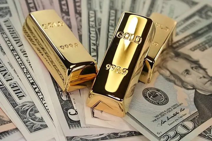 黄金大涨预示什么？金价最近暴涨原因