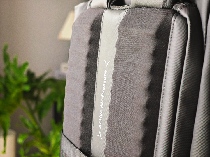 见客户不狼狈！地平线 8 号 moment，通勤出差都体