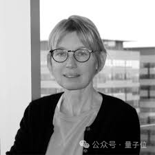 他们在1993年就提出了Scaling Law