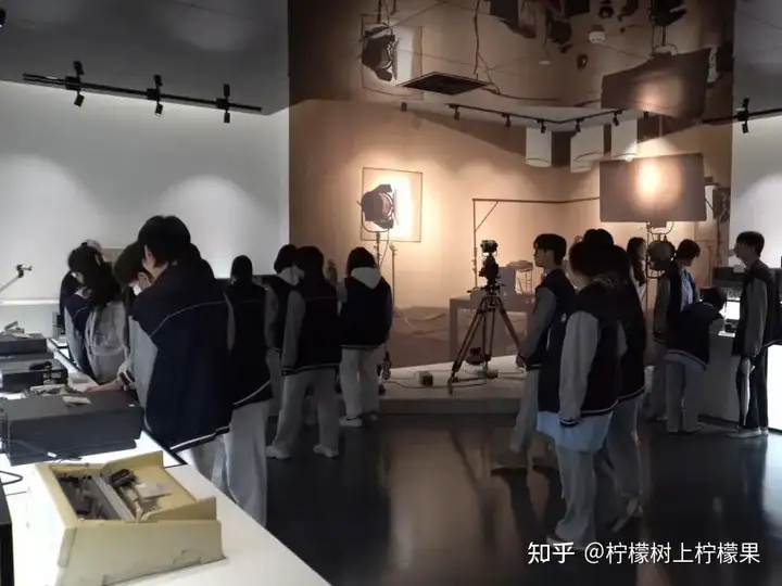 【活力校园】赴开大参学悟初心 育学子笃行向未来 | 我校组织学生干部代表赴浙江开放大学参观学习！(图6)