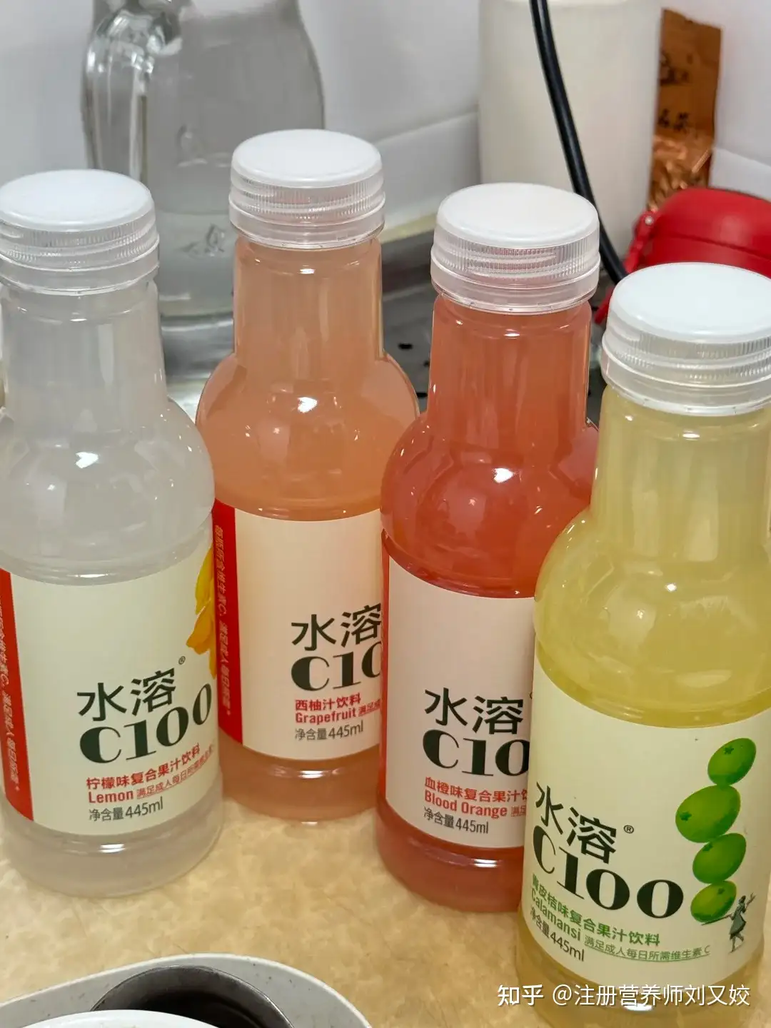 网友称睡前喝水溶 C 能解咖啡因，真的有效吗？这是什么原理？