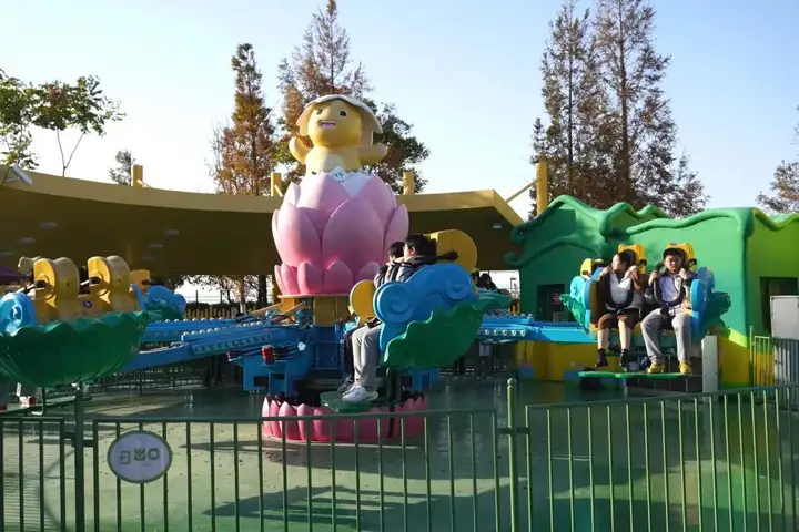 浙江省广播电视中等专业学校塘栖校区组织学生前往苏州阳澄半岛乐园开展研学活动！(图11)