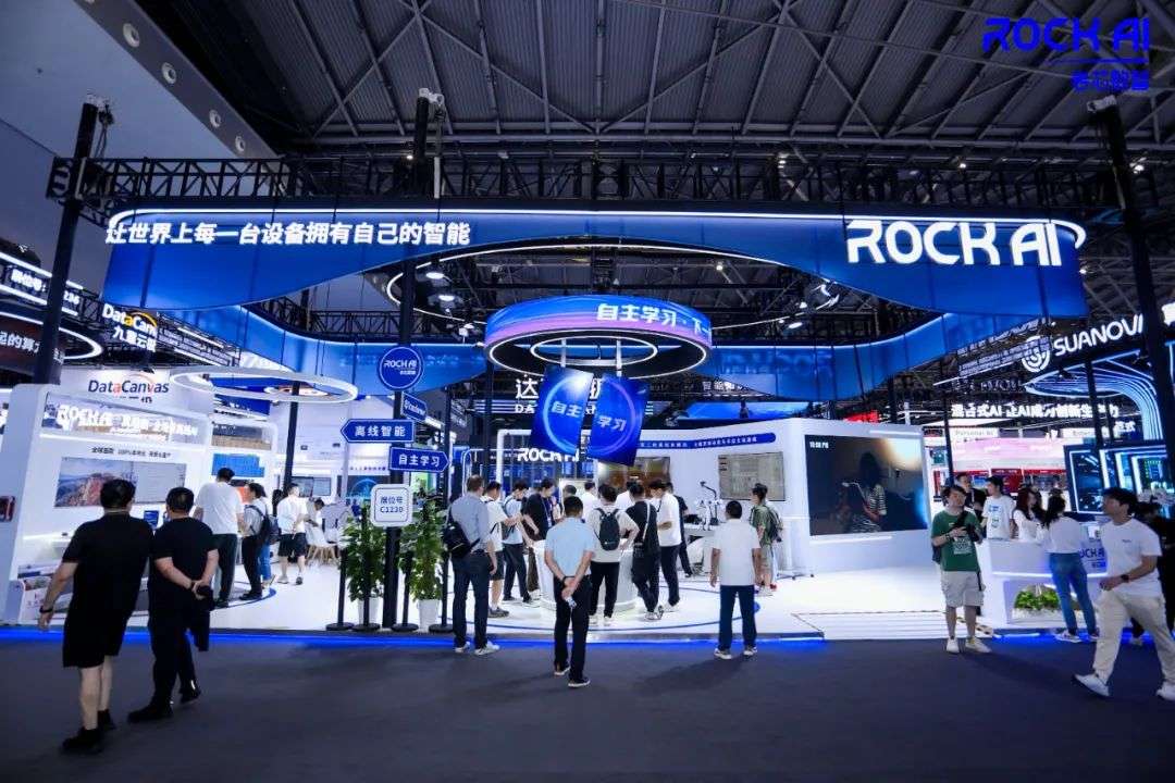 离线+记忆，大模型进化的分水岭