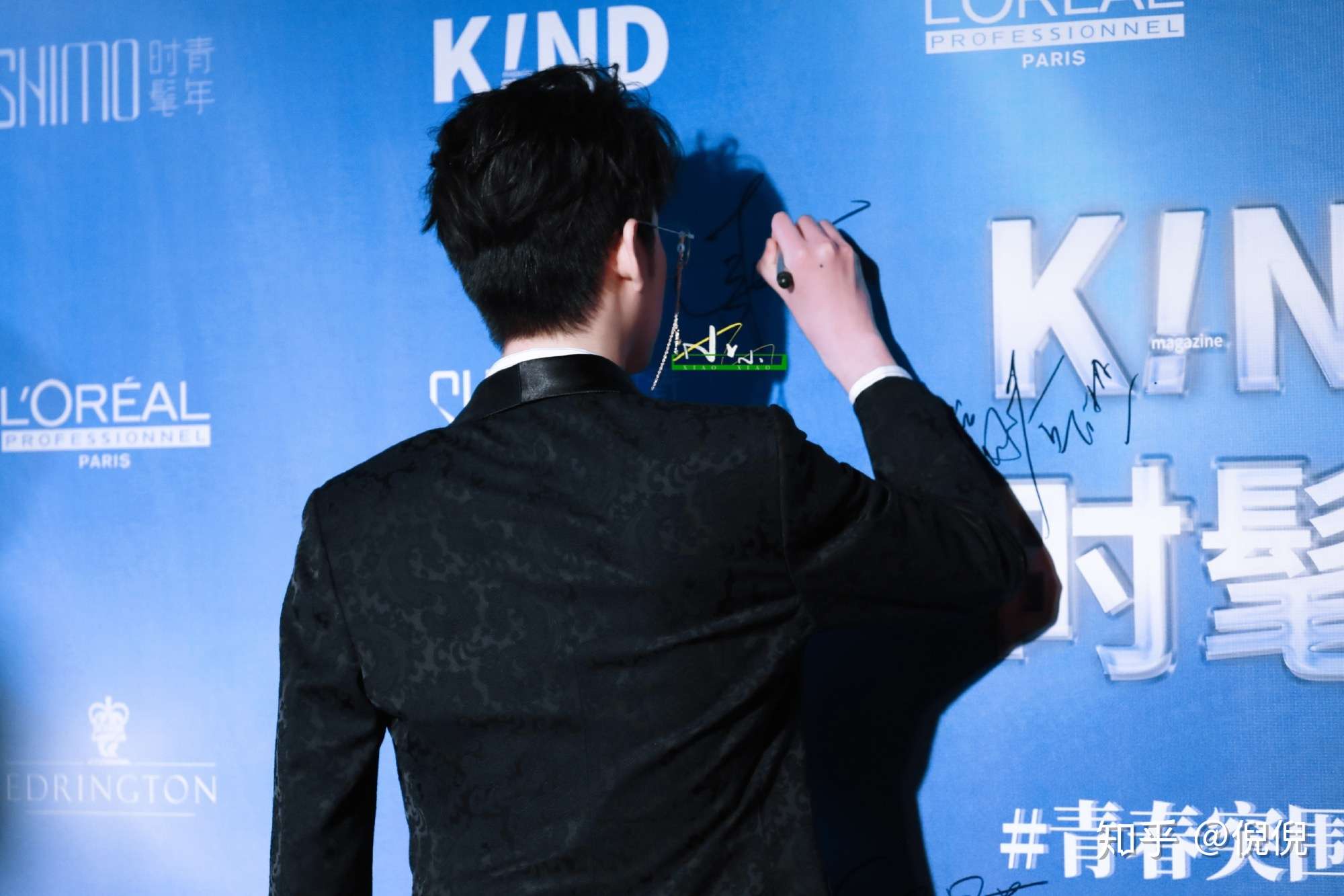 倪倪 的想法: 看看张云雷的背影杀和侧颜杀 - 知乎