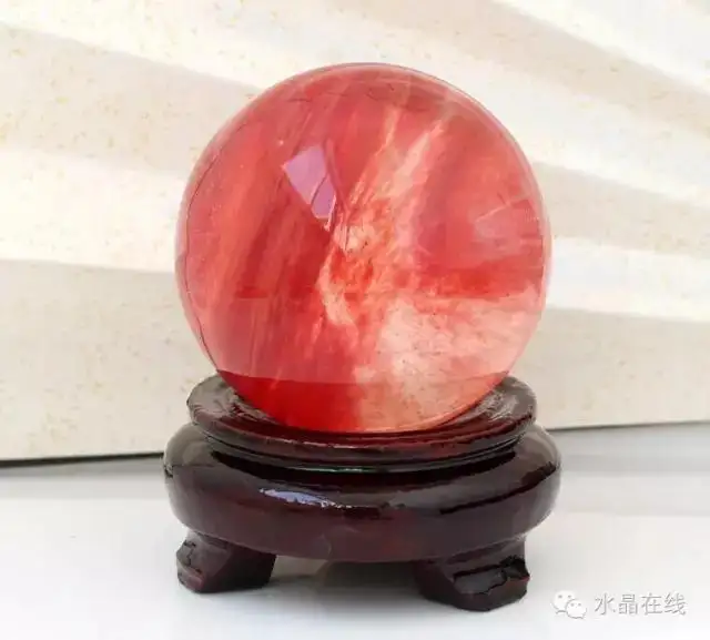 怎么区分真假水晶？ 