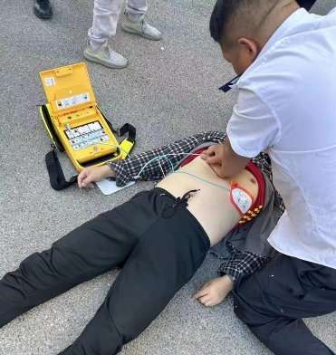 又一次！安保医疗AED化身“移动急救站”！