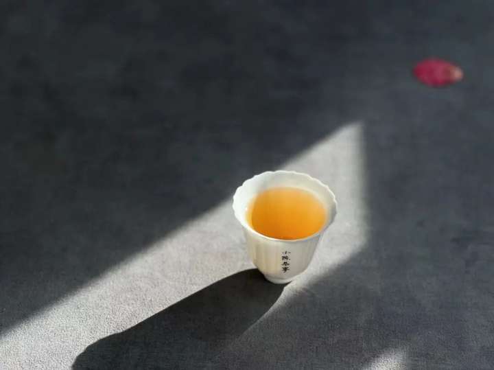 岩茶属于什么茶？岩茶属于高档茶吗