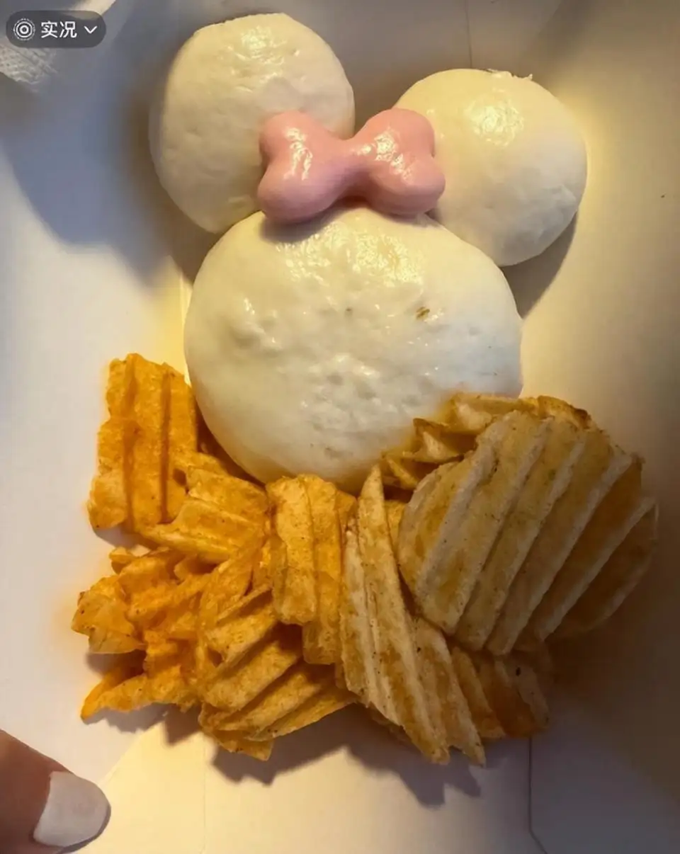 上海迪士尼 70 元一个米妮蒸包被吐槽镶金，这个价格合理吗？主题乐园的餐饮定价一般都有哪些考虑？