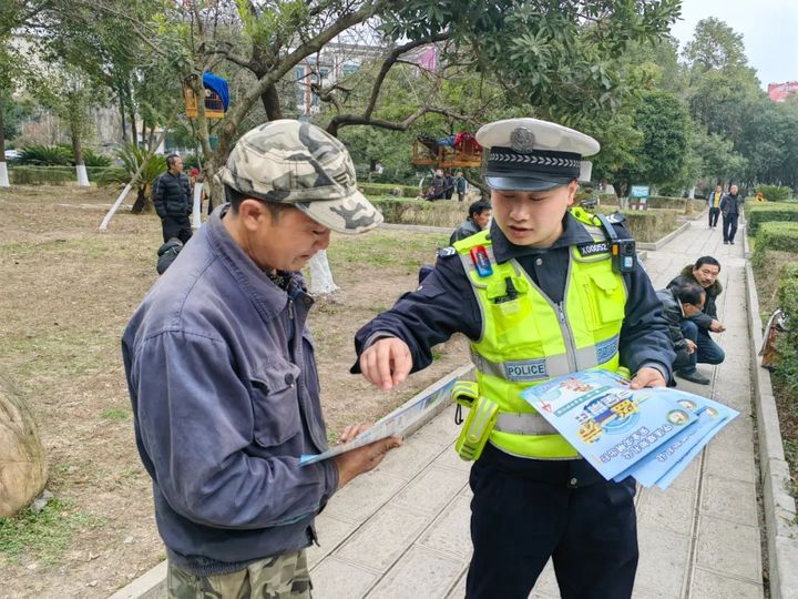 贵州惠水公安强化“三项举措”，筑牢道路交通安全防线