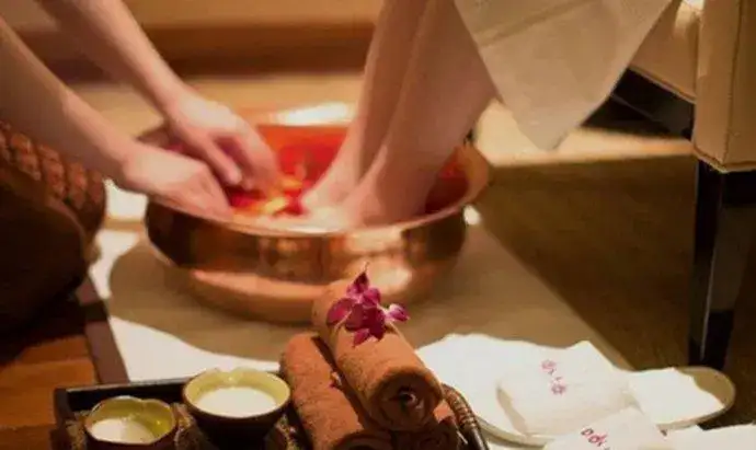 月薪过万的足疗是真的吗？