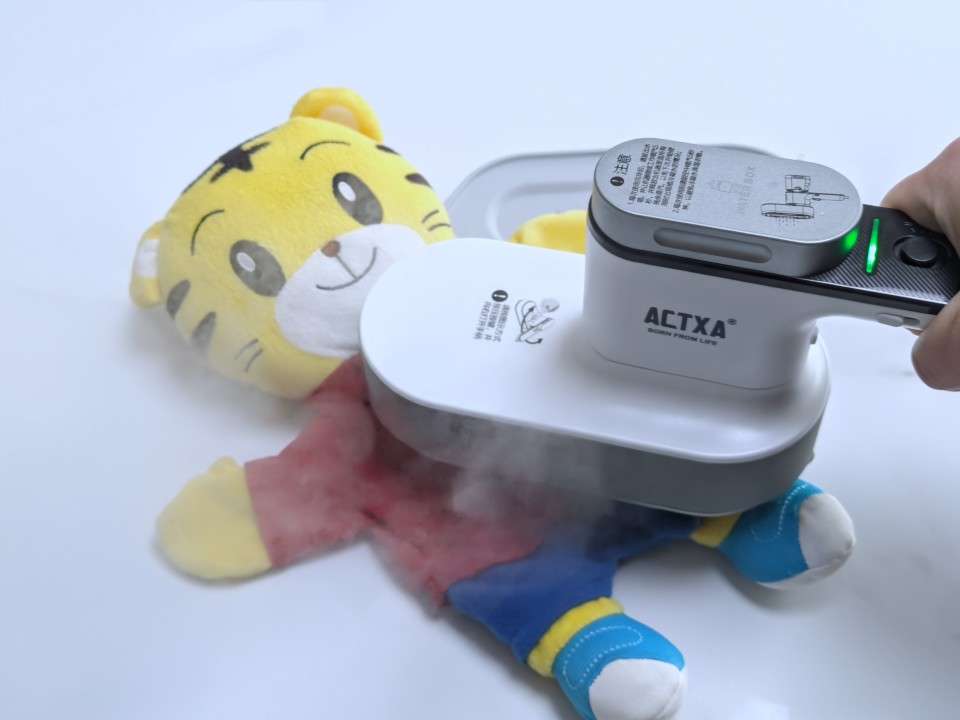 ACTXA阿卡驰手持增压挂烫机 AI-H01:小身材,大增压,轻松打理所有衣物,无论居家还是出差旅游都ok!