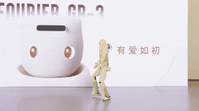 宇树、大疆、傅利叶、小米… 我们盘点了 2025 年的 15 款新 AI 硬件