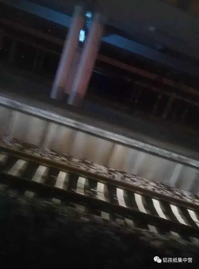 两个人从广东广州到湖南旅游要花多少钱？