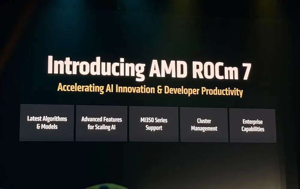 AMD甩出最猛两代AI芯片，全球首推432GB HBM4，OpenAI CEO现场夸