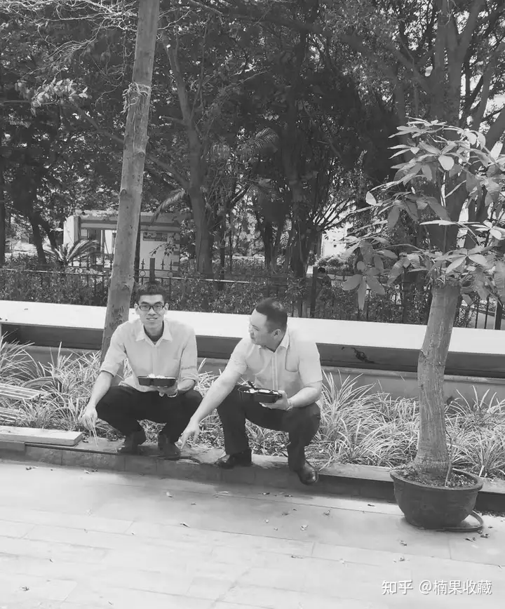 打工仔月薪1800,副业变现100万,做到副业变主业