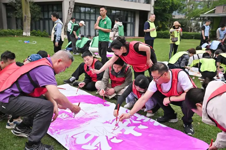 刑铸法治 骏启新程｜大成刑委会2025年会盛典耀启邕城