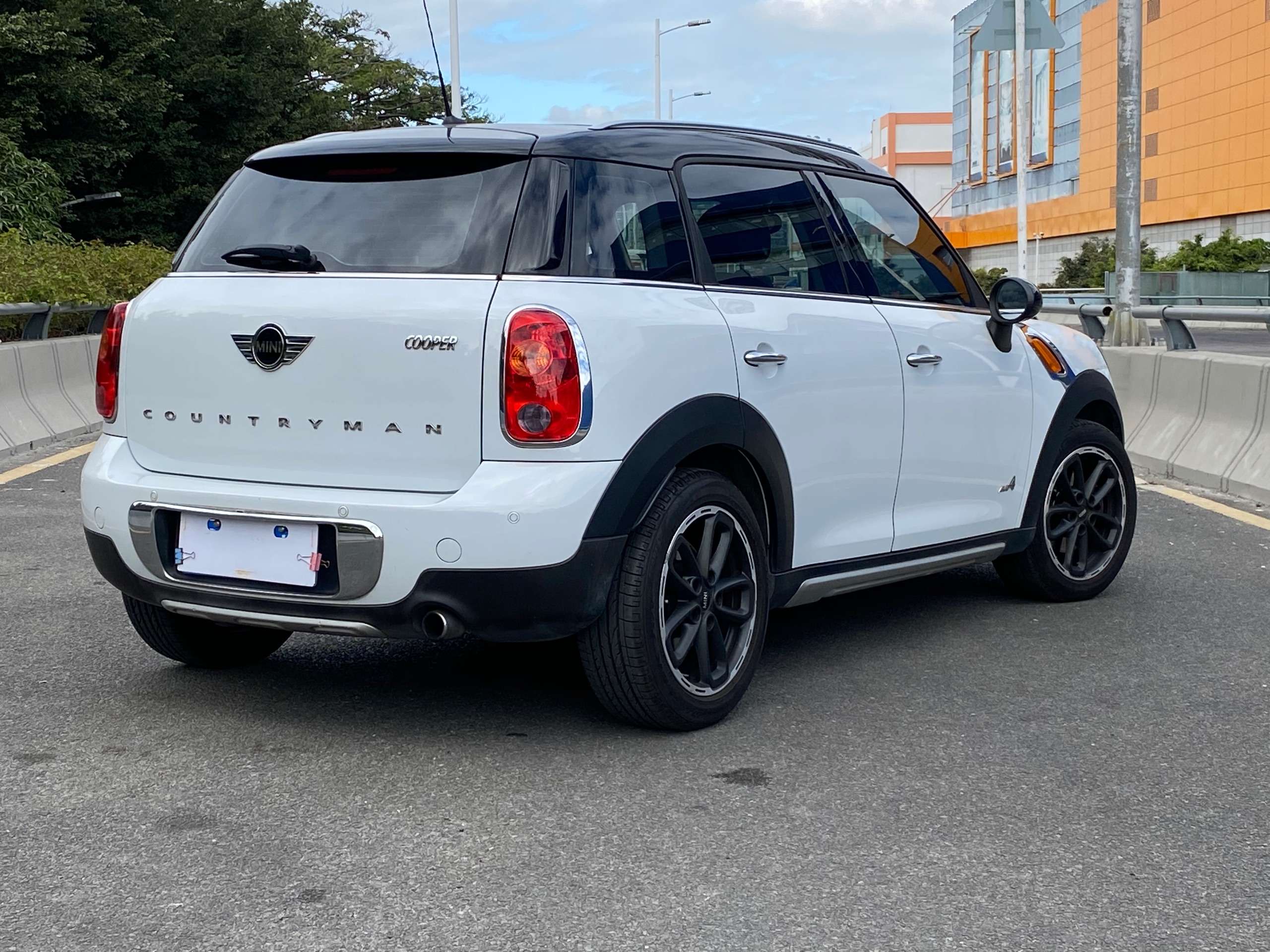 深圳二手车达人 的想法: 今天分享的是2014款mini countryman coop