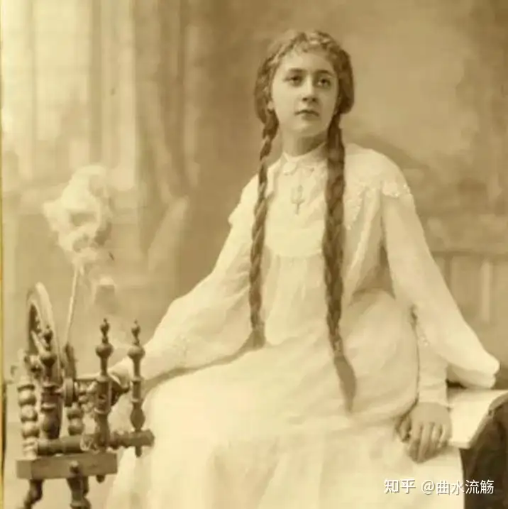 如果可以选一位女作家成为你生活、旅行或工作中的搭子，你选谁？为什么？