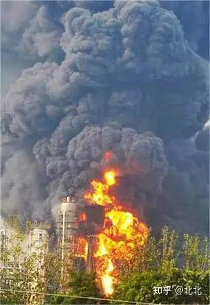中化集团鲁西化工双氧水生产区发生爆炸火灾事故,已致 5 死 1 伤,具体