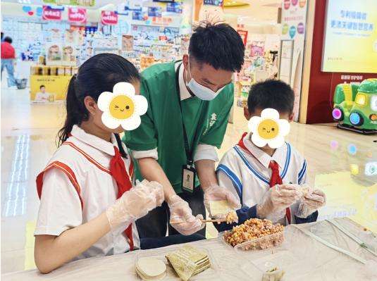 公益与美食同频：袁记云饺点亮儿童跳蚤市集