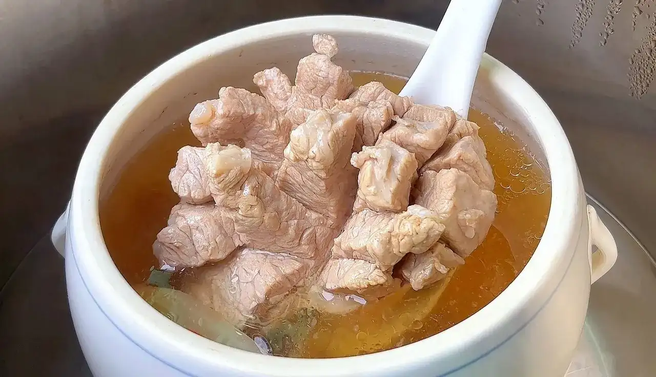 历史上的东坡肉真的是清水炖肉吗？